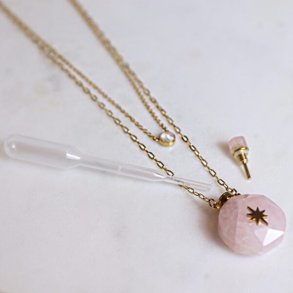 Collier double rang avec son flacon en quartz rose 5